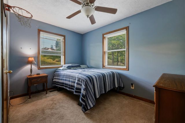 55 Meixsell Road, Huntington, WV 25704