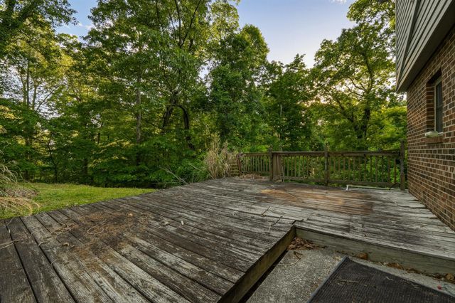 55 Meixsell Road, Huntington, WV 25704