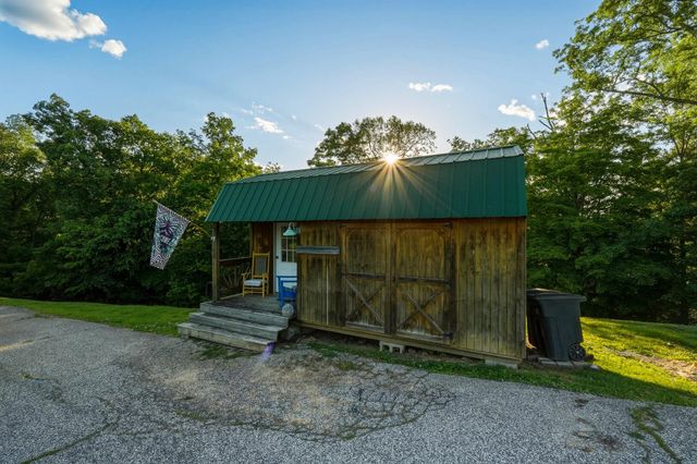 55 Meixsell Road, Huntington, WV 25704