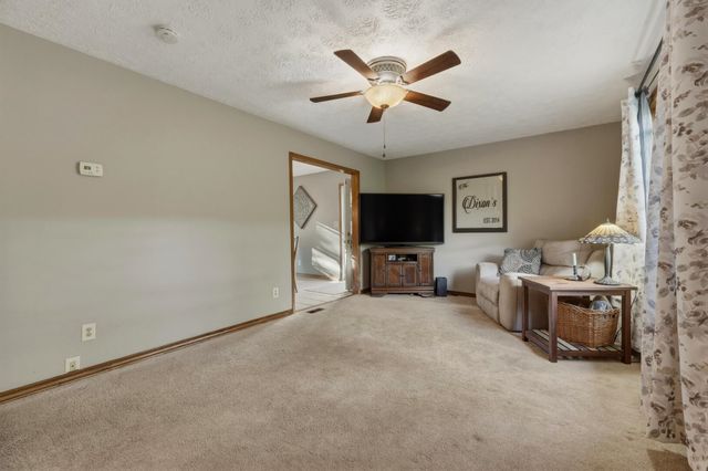 55 Meixsell Road, Huntington, WV 25704