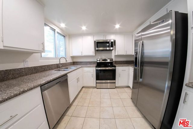 7758 W 91st Street 2, Playa Del Rey, CA 90293