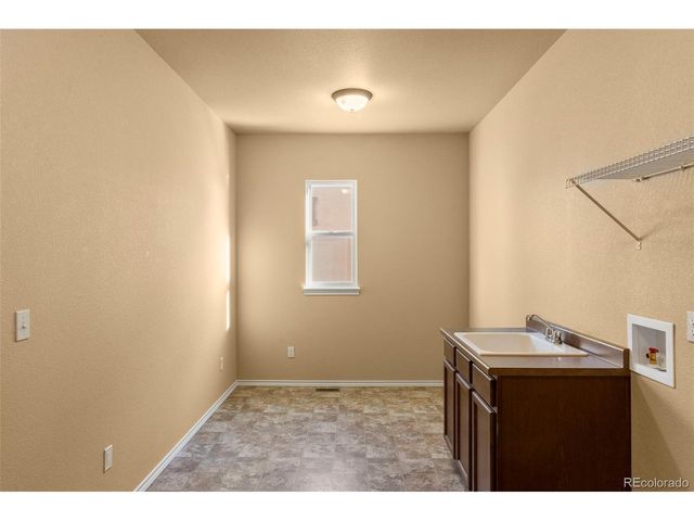 1475 Symphony Hts, Monument, CO 80132