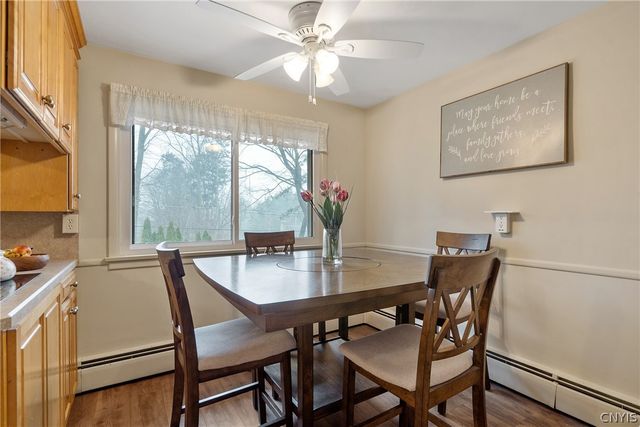 27 Lynacres Boulevard, Dewitt, NY 13066