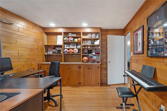 27 Lynacres Boulevard, Dewitt, NY 13066