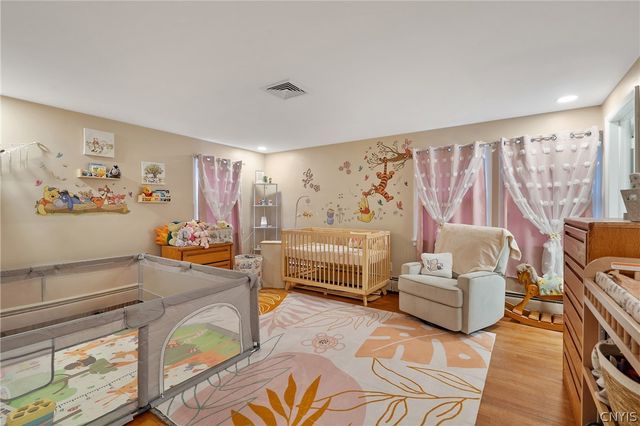 27 Lynacres Boulevard, Dewitt, NY 13066