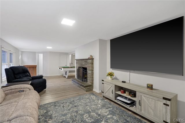 27 Lynacres Boulevard, Dewitt, NY 13066