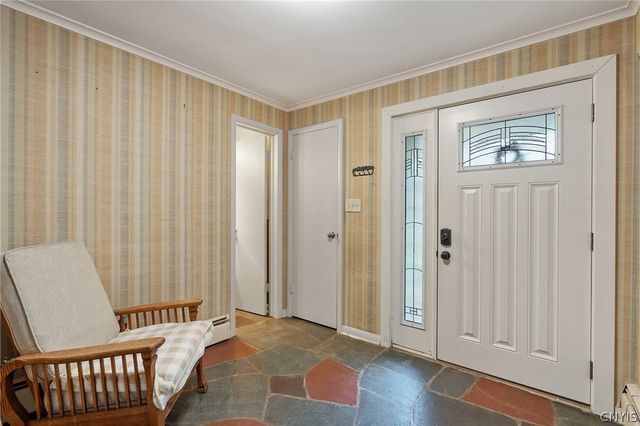 27 Lynacres Boulevard, Dewitt, NY 13066