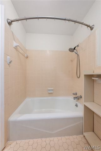4809 Northwood Lake E, Northport, AL 35473