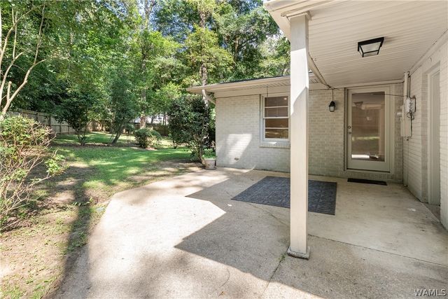 4809 Northwood Lake E, Northport, AL 35473