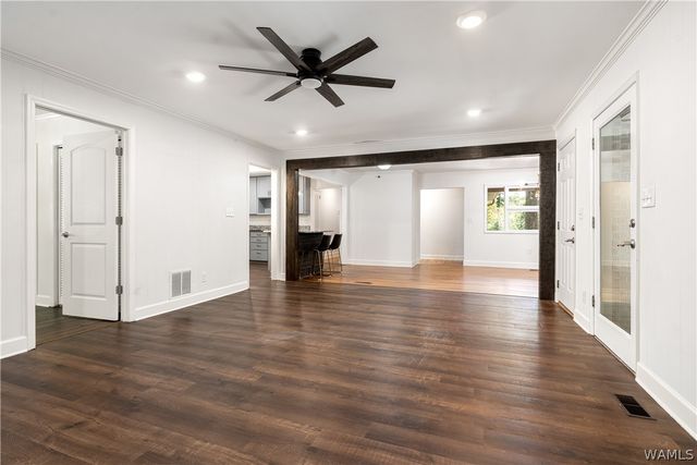 4809 Northwood Lake E, Northport, AL 35473