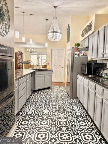 240 Ray Street, Tallapoosa, GA 30176