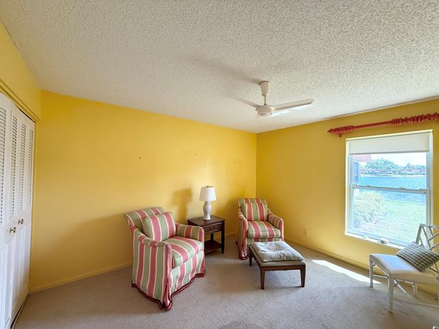 734 Nantucket Circle, Lake Worth, FL 33467