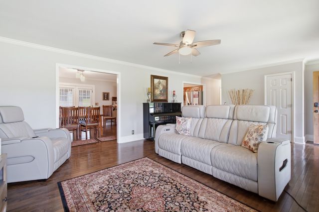 100 Jonquil Way, Lebanon, TN 37090