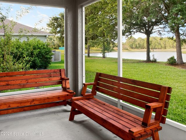 376 Broyles Drive SE, Palm Bay, FL 32909