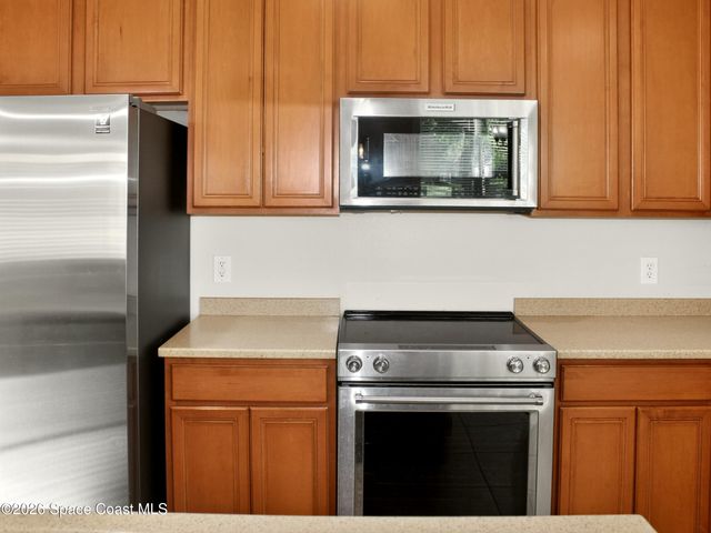 376 Broyles Drive SE, Palm Bay, FL 32909