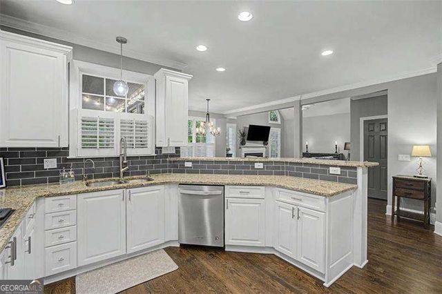 1367 Winborn Circle NW, Kennesaw, GA 30152