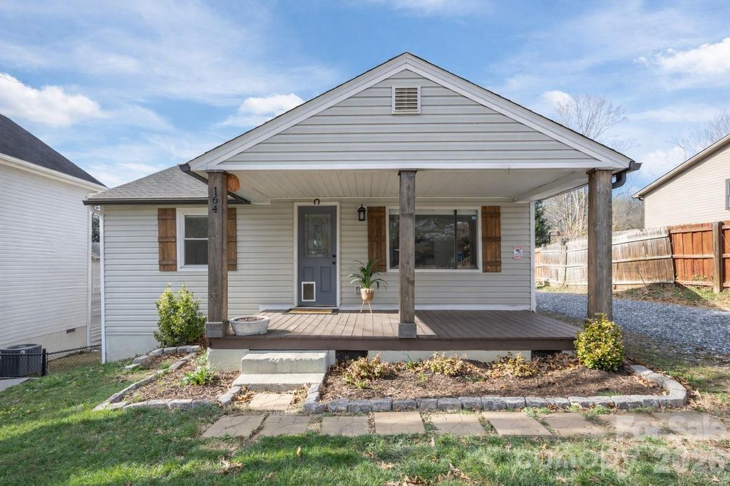 164 Lakeside Drive, Asheville, NC 28806