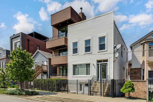 1468 W Ohio Street, Chicago, IL 60642