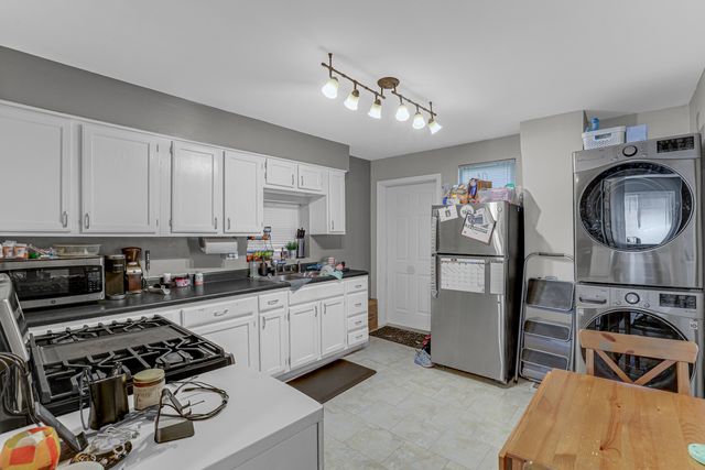 1468 W Ohio Street, Chicago, IL 60642