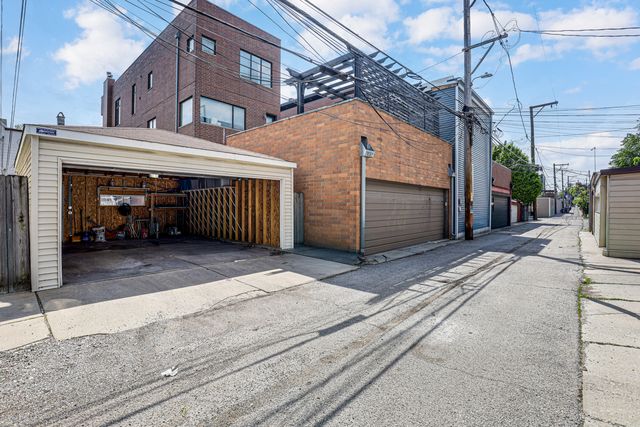 1468 W Ohio Street, Chicago, IL 60642