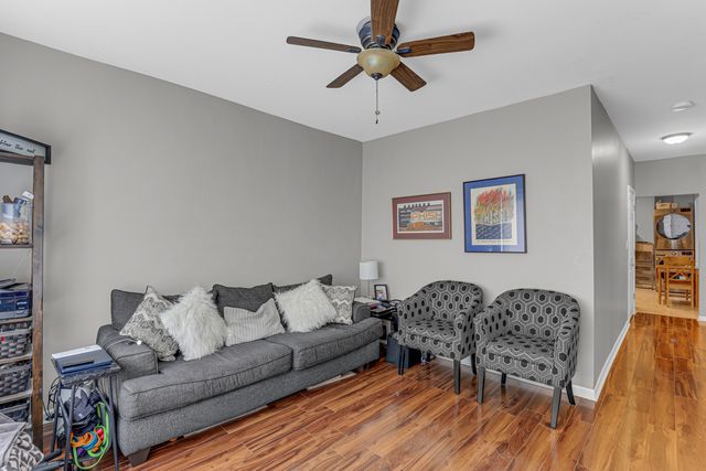 1468 W Ohio Street, Chicago, IL 60642