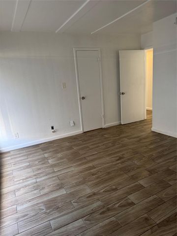 6200 W Tidwell Road 2404, Houston, TX 77092