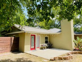 3711 Vineland DR B, Austin, TX 78722