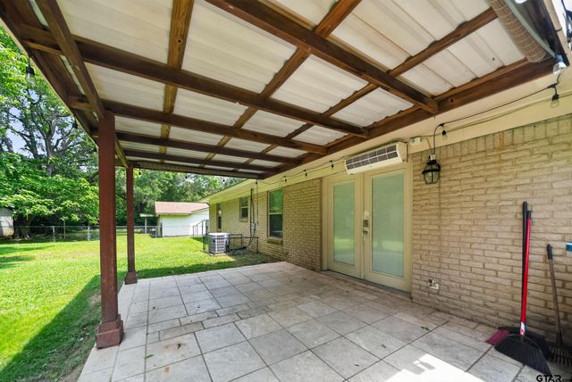 422 Polly St, Bullard, TX 75757