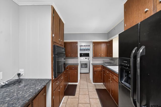 422 Polly St, Bullard, TX 75757