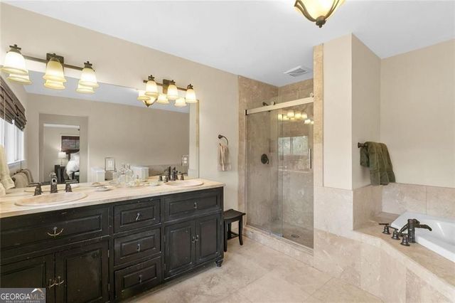 2744 Pinestream Drive NE, Marietta, GA 30068