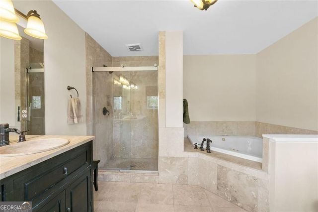 2744 Pinestream Drive NE, Marietta, GA 30068