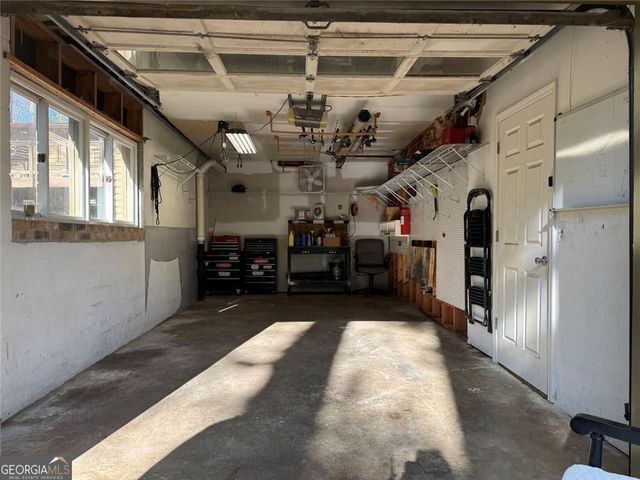 2744 Pinestream Drive NE, Marietta, GA 30068