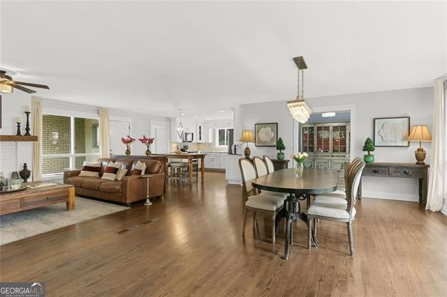 2744 Pinestream Drive NE, Marietta, GA 30068