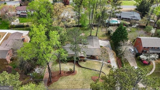2744 Pinestream Drive NE, Marietta, GA 30068