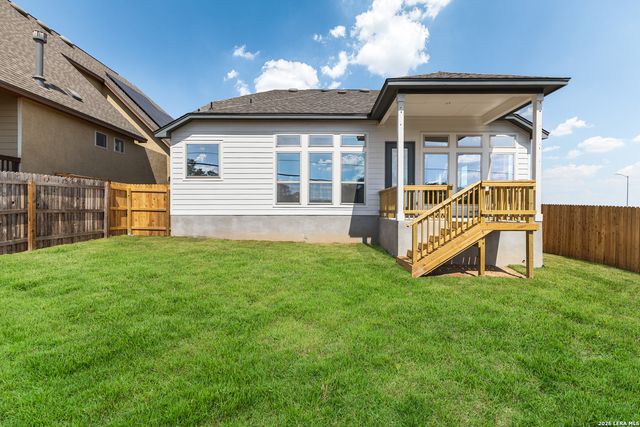 130 Gallant Fox, Castroville, TX 78009