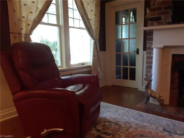 216 W Hunter Street, Madison, NC 27025