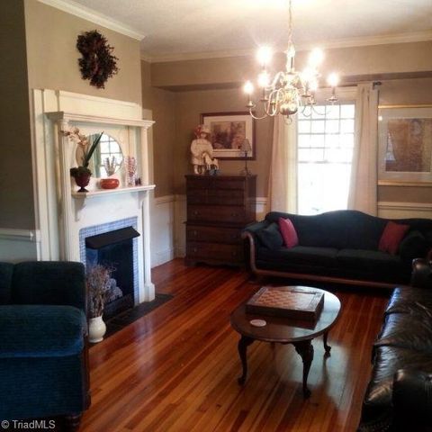 216 W Hunter Street, Madison, NC 27025
