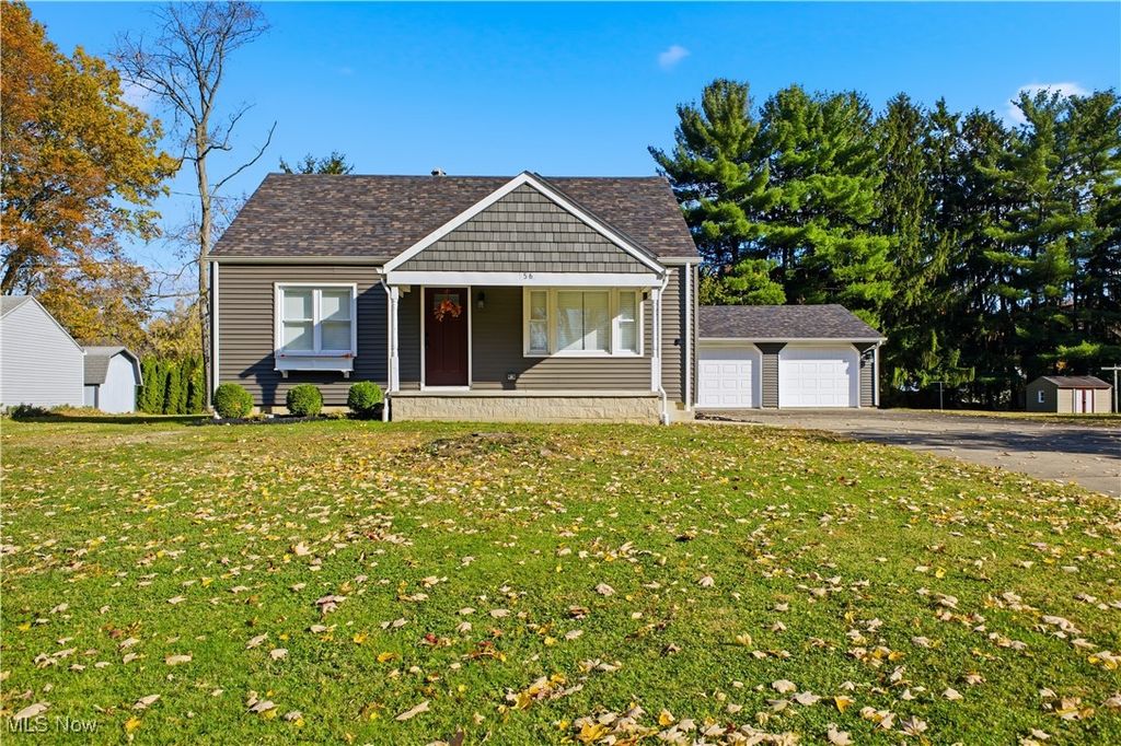 56 Jeffrey Lane, New Middletown, OH 44442