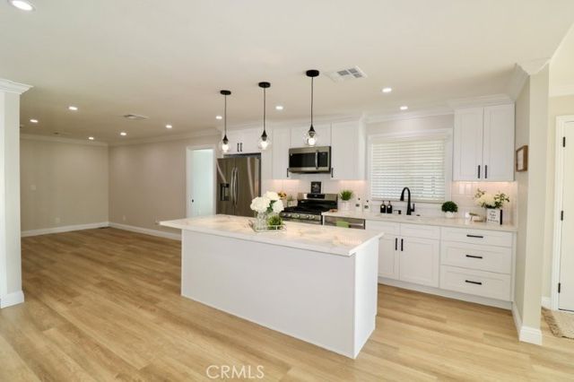 14024 Crest Lake Drive 83, La Mirada, CA 90638