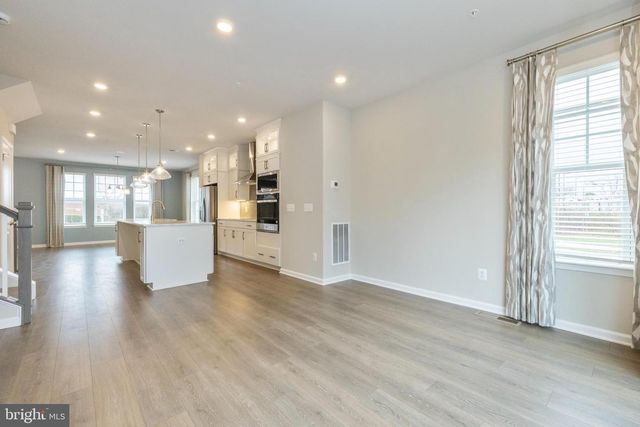 26050 RIDGE RD, Damascus, MD 20872