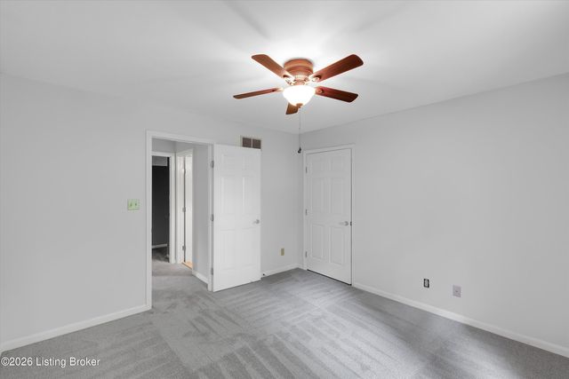 12013 Parkland Ct, Louisville, KY 40243