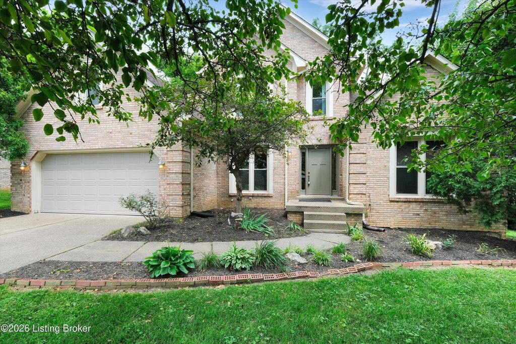 12013 Parkland Ct, Louisville, KY 40243