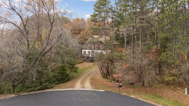 1323 Strawberry Hill Road S, Afton, MN 55001