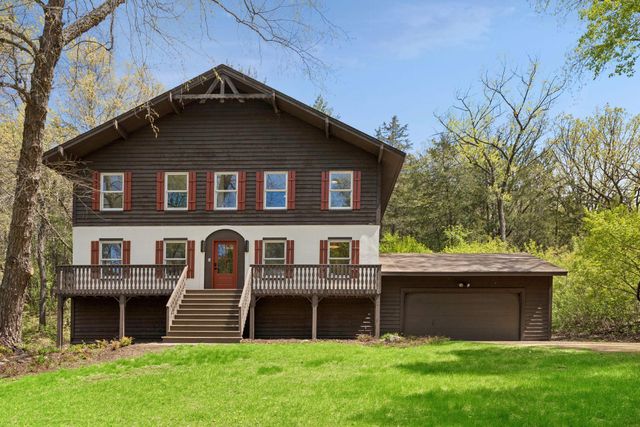 1323 Strawberry Hill Road S, Afton, MN 55001