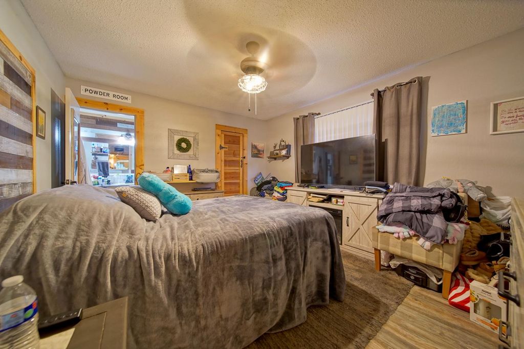 Image 32 of property listing at 5419 N Callisch, Fresno, CA 93710