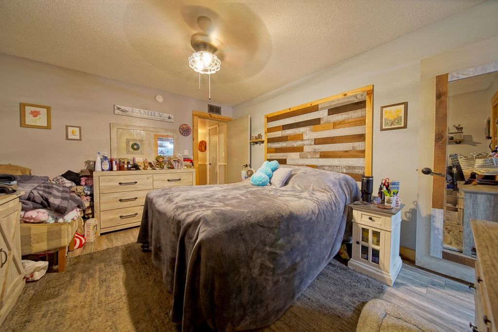 Image 34 of property listing at 5419 N Callisch, Fresno, CA 93710