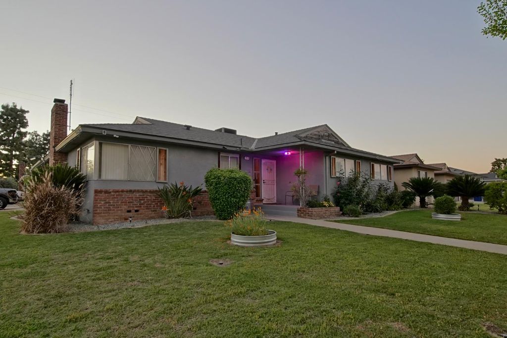 Image 39 of property listing at 5419 N Callisch, Fresno, CA 93710