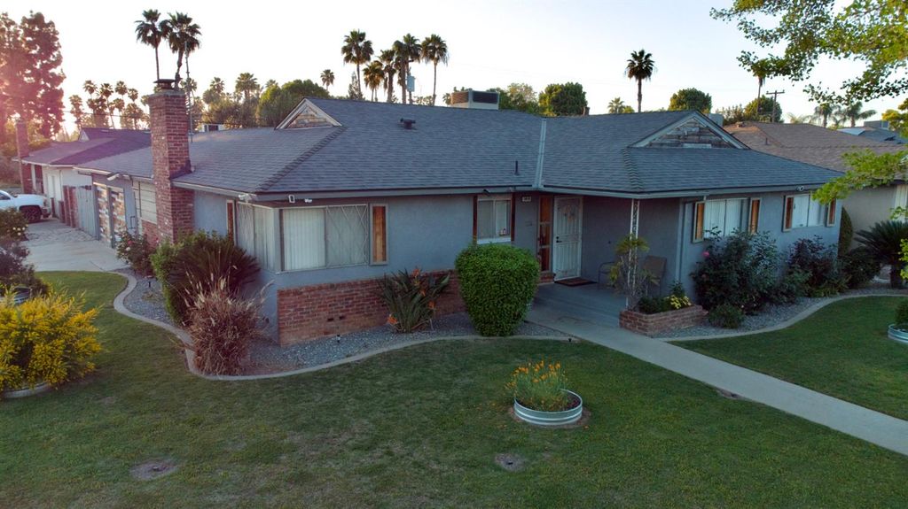 Image 9 of property listing at 5419 N Callisch, Fresno, CA 93710