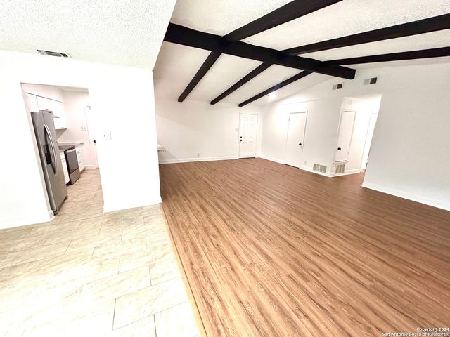 624 JAMIE SUE DR, Converse, TX 78109