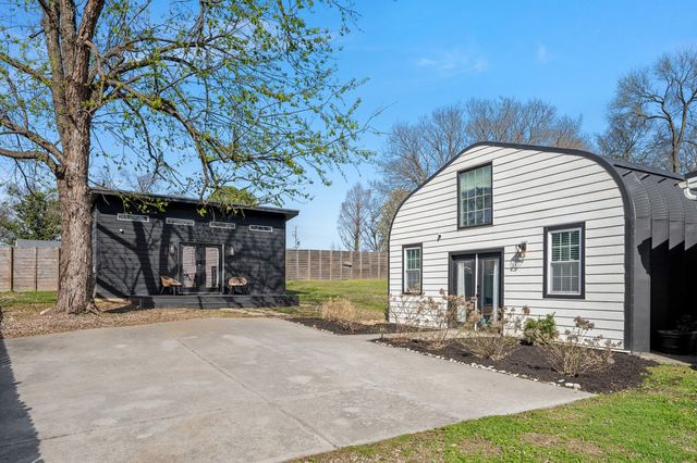 132 Stirton Rd, Nashville, TN 37210